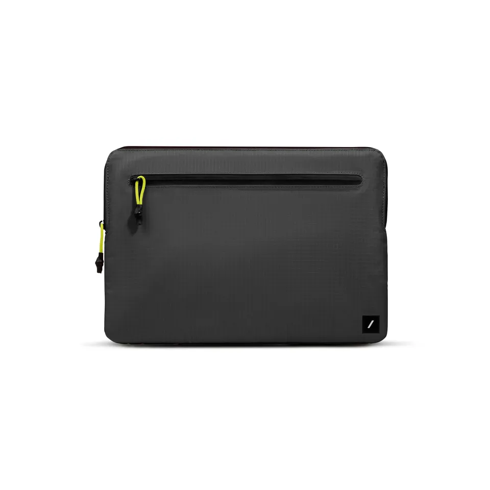 native-union-ultralight-housse-pour-macbook-pro-14-2021-et-ult-rieur-tissu-ripst image 1