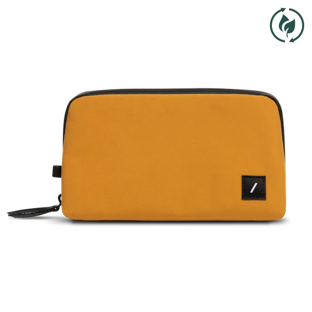 native-union-w-f-a-tech-organizer-pochette-de-rangement-tech-en-rpet-recycl-100- image 1