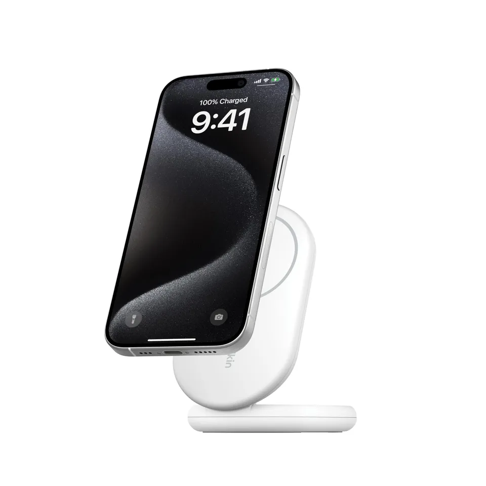 belkin-boostcharge-socle-de-recharge-pliable-qi2-15-w-compatible-magsafe-pour-ip image 1