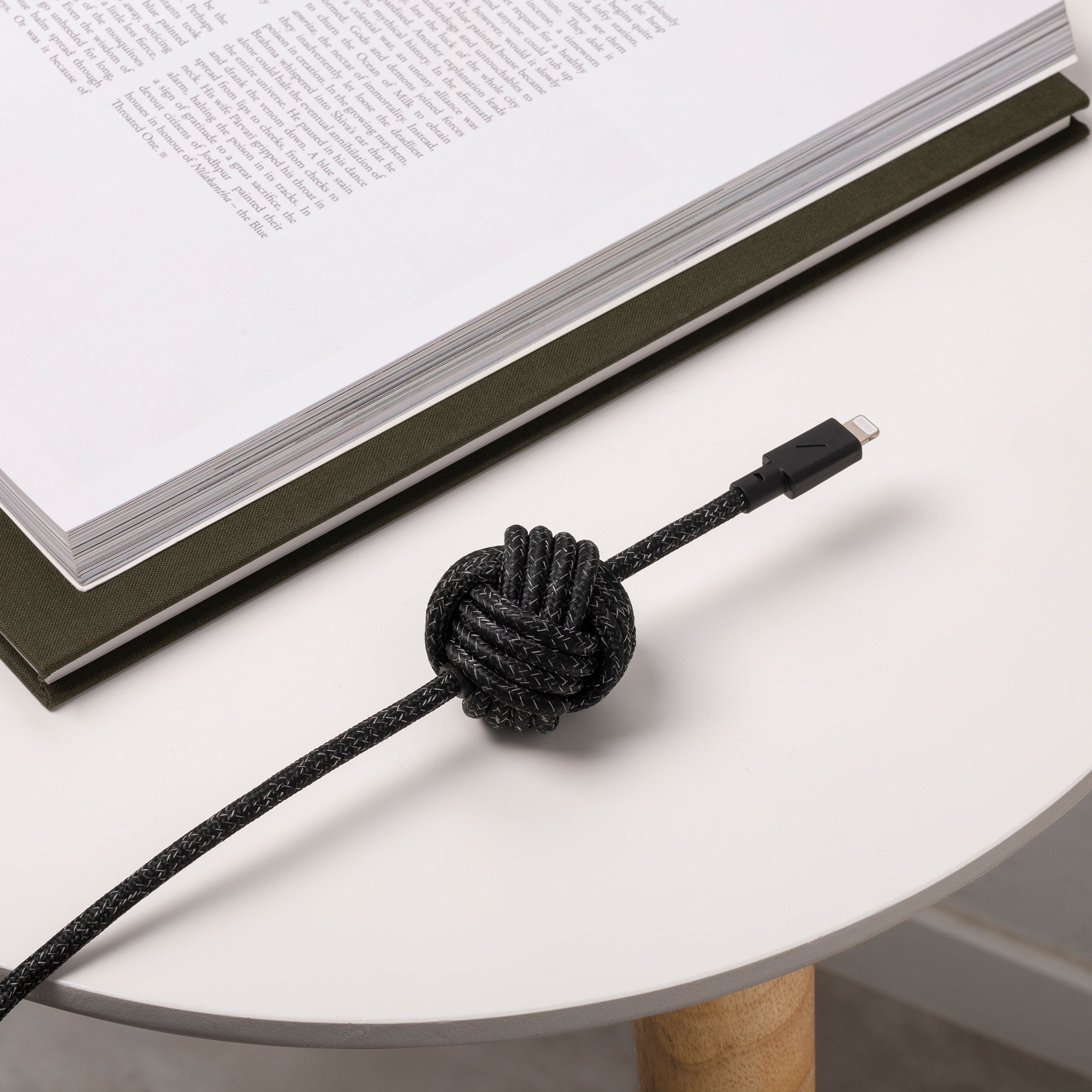 native-union-night-cable-set-c-ble-usb-a-vers-lightning-et-usb-c-vers-lightning- image 2