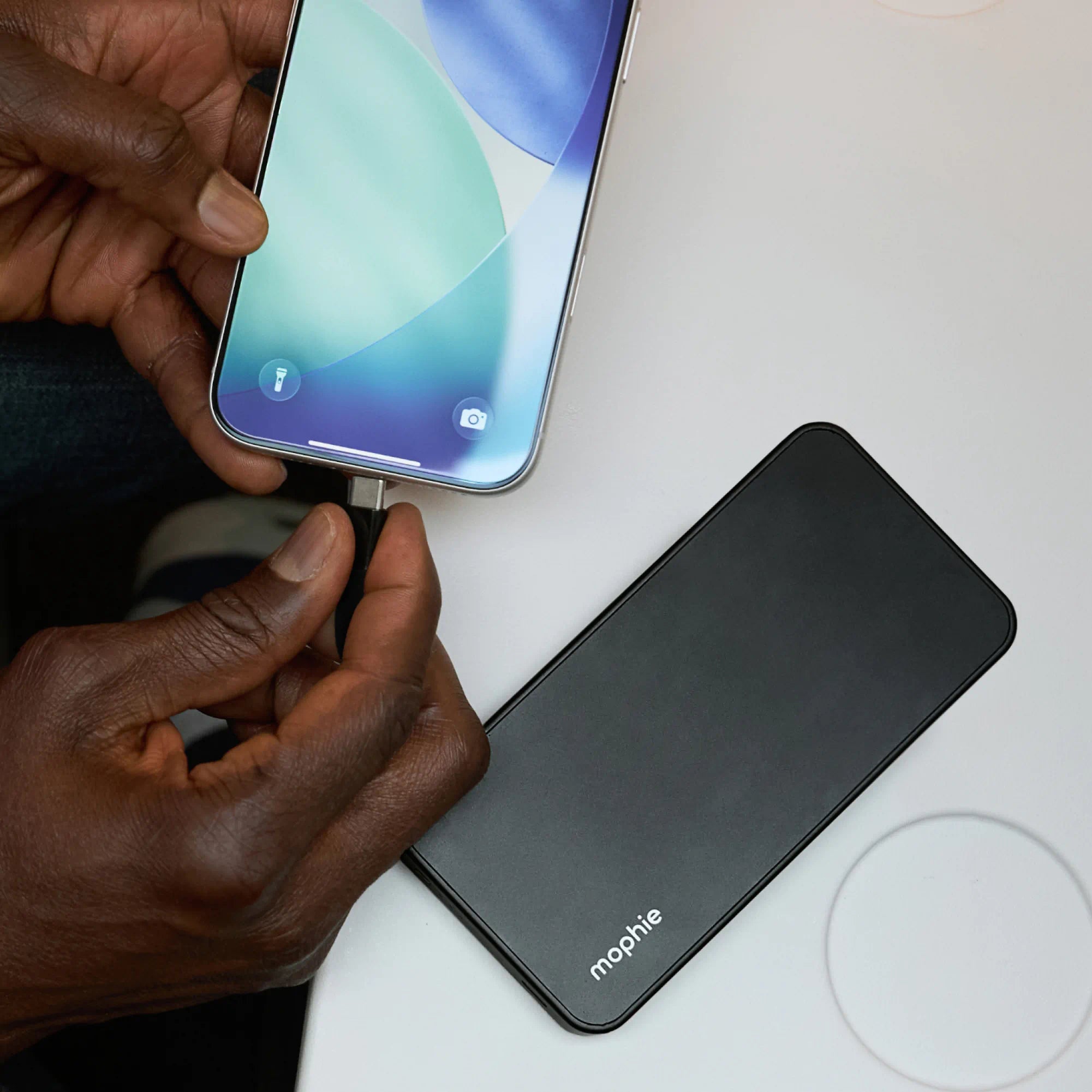 mophie-powerstation-plus-10k-standard-series-batterie-externe-10-000-mah-avec-c- image 4