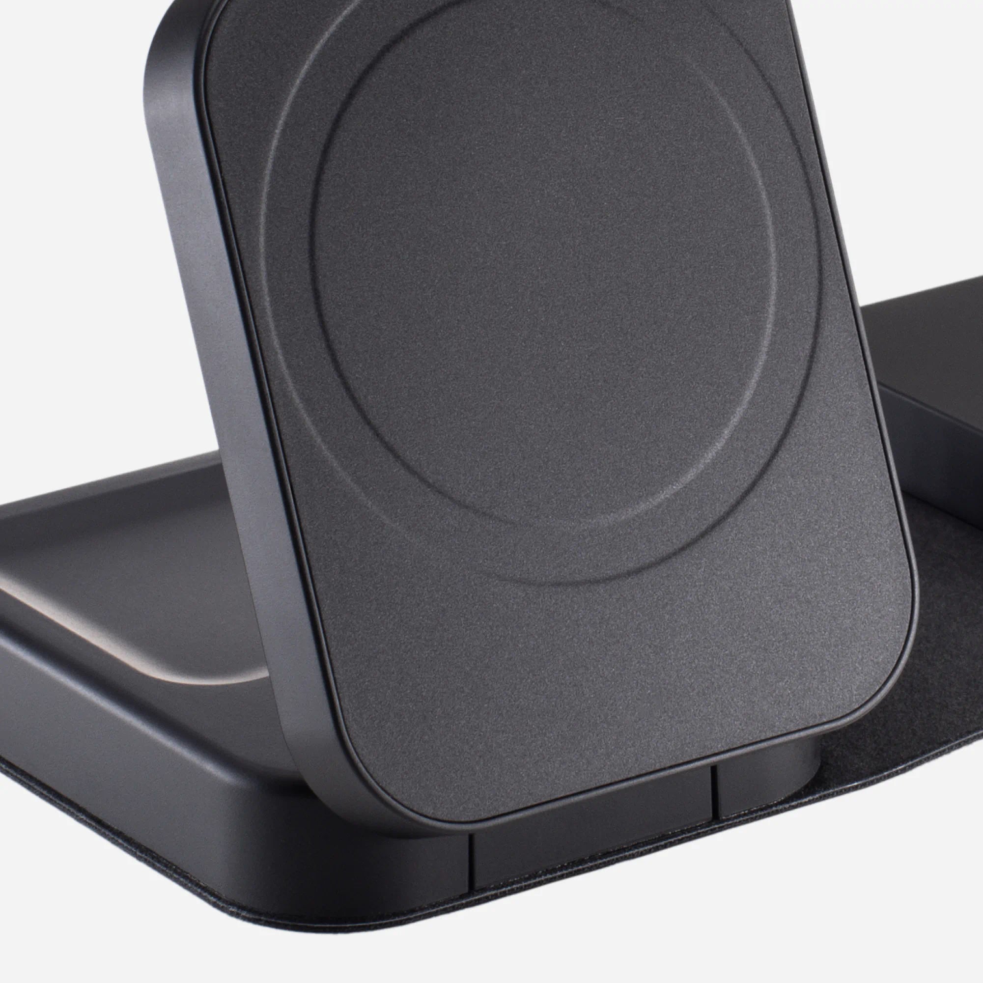 mophie-roam-3-en-1-chargeur-de-voyage-sans-fil-pliable-avec-stealthcharge-techno image 8