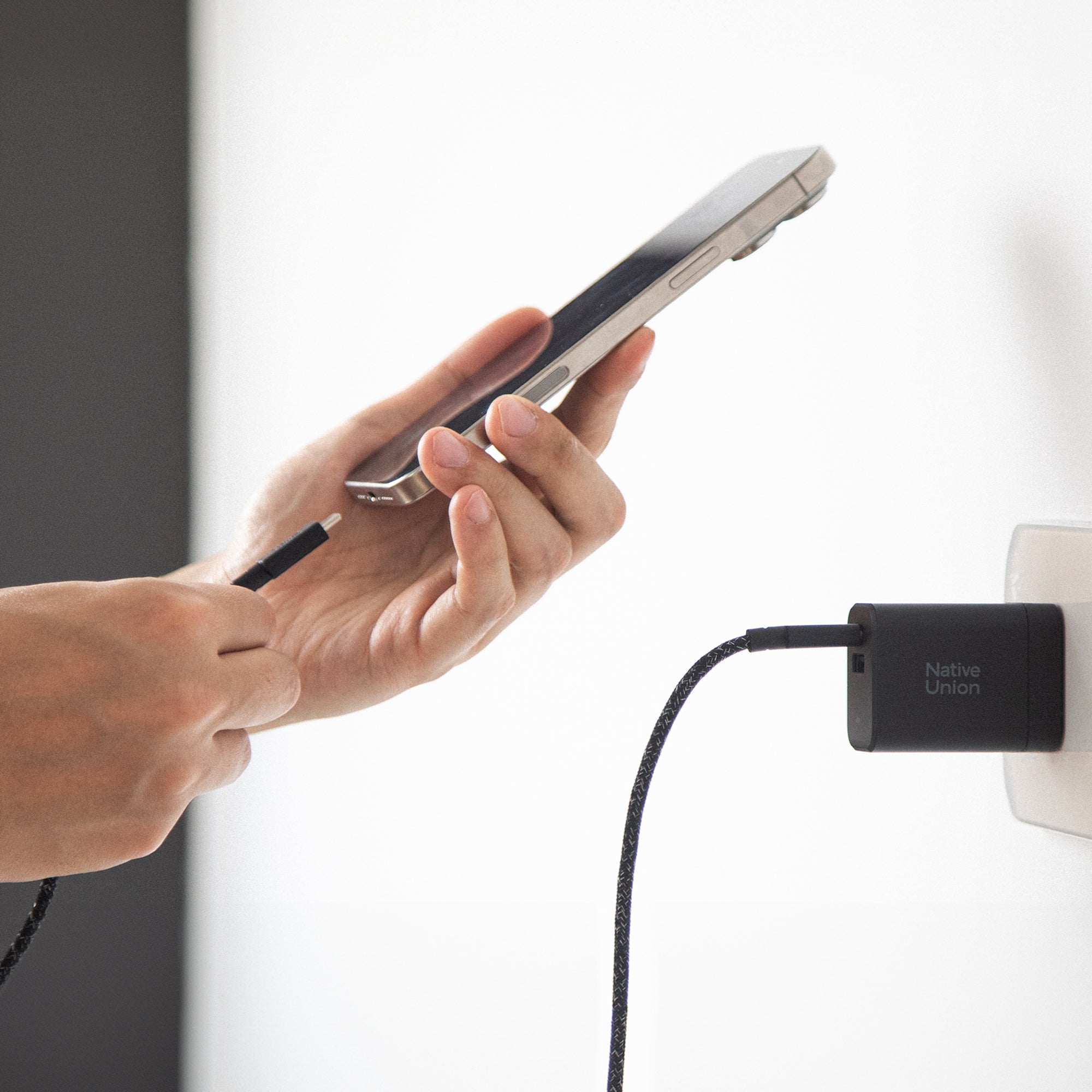 native-union-fast-gan-charger-pd-45w-1c-1a-chargeur-rapide-double-port-usb-c-et- image 5