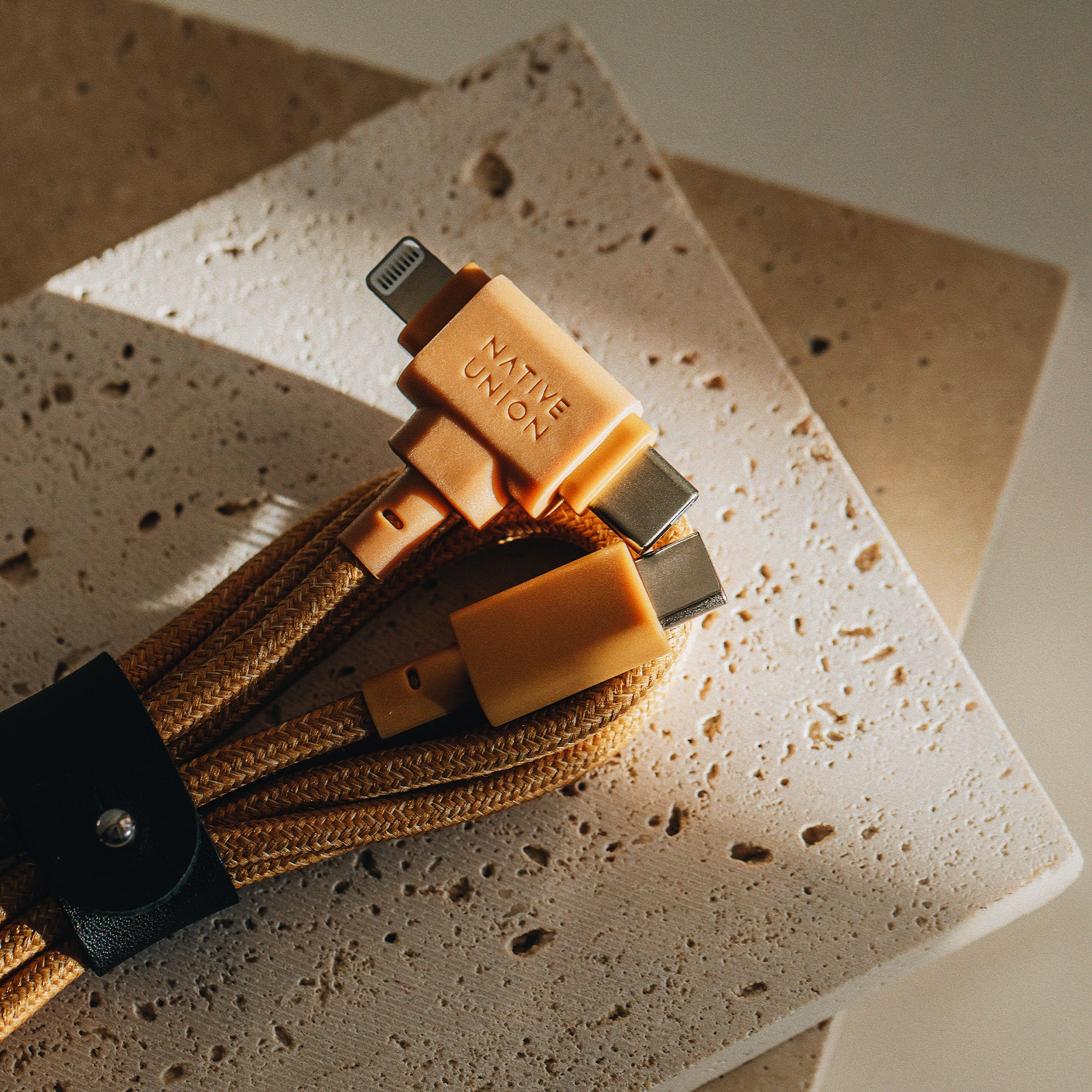 native-union-the-traveler-kit-voyage-chargeur-gan-pd-67w-belt-cable-duo-w-f-a-te image 8