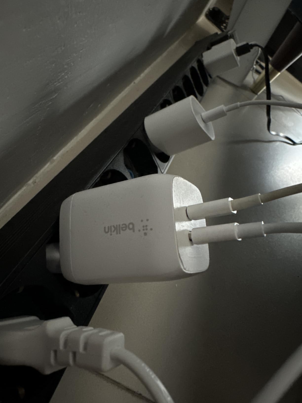 Remplace le gros bloc Apple