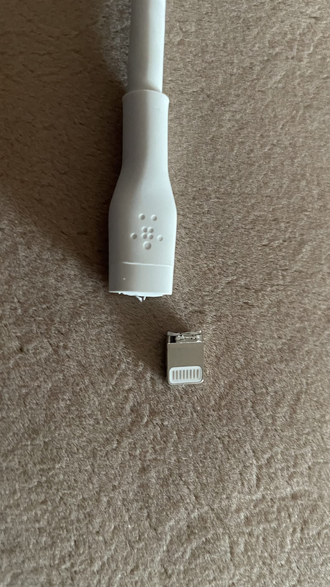 Enfin un long câble qui ne s'emmêle pas