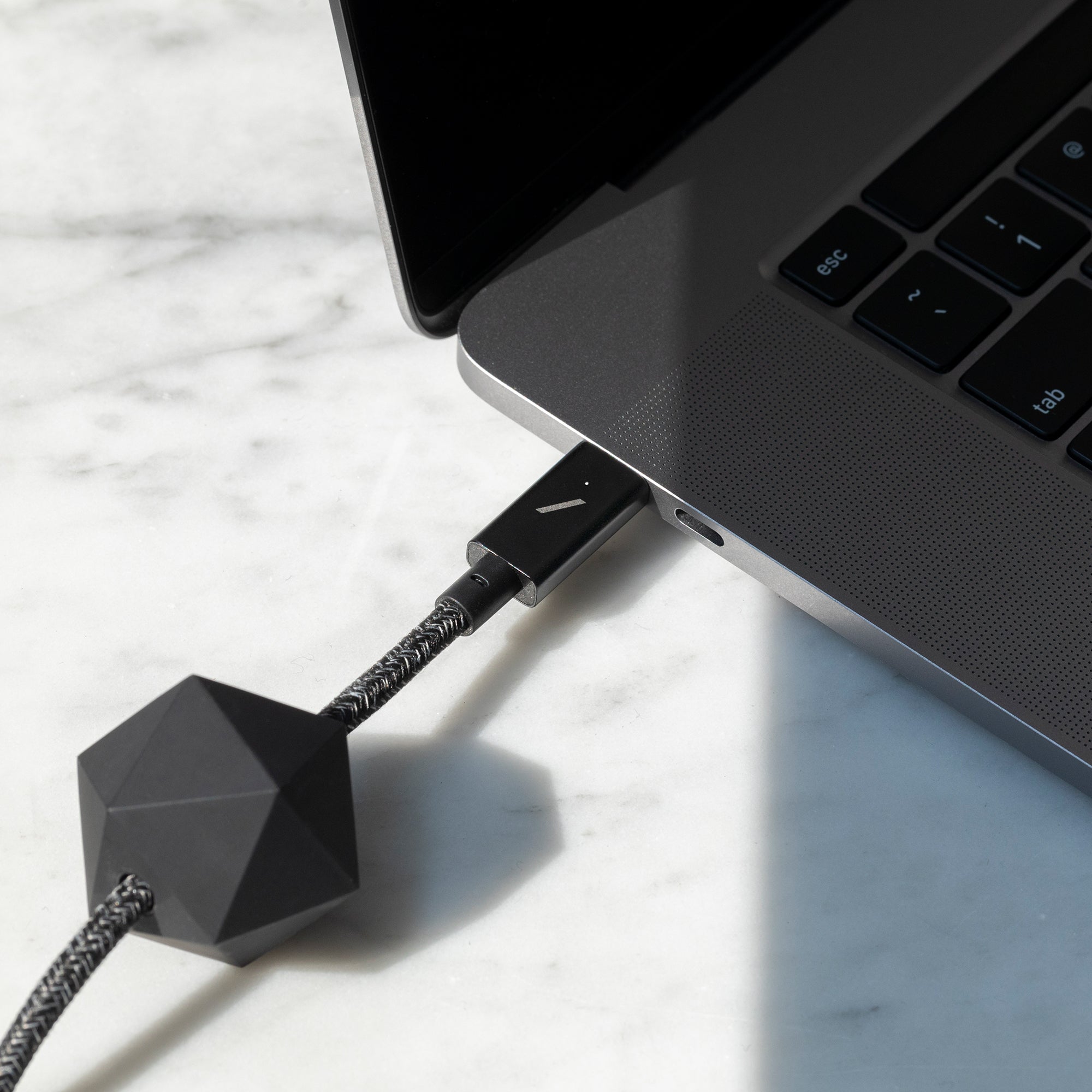 native-union-desk-cable-usb-c-vers-usb-c-100-w-c-ble-de-charge-ancr-2-4-m-tress- image 3