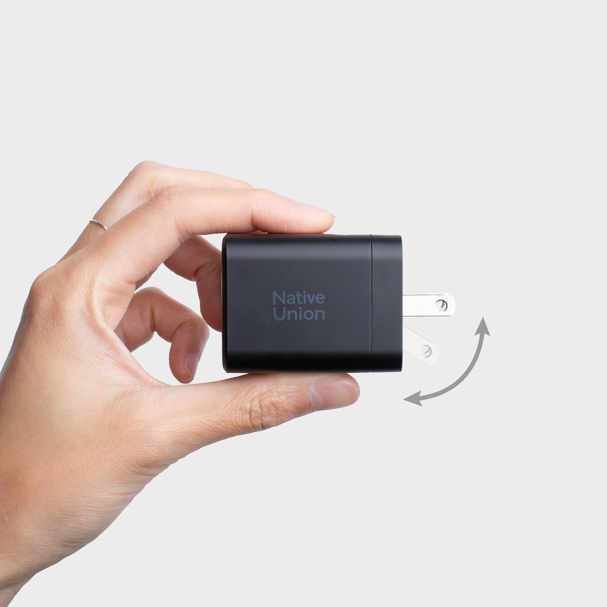 native-union-fast-gan-charger-pd-45w-chargeur-compact-usb-c-power-delivery image 2