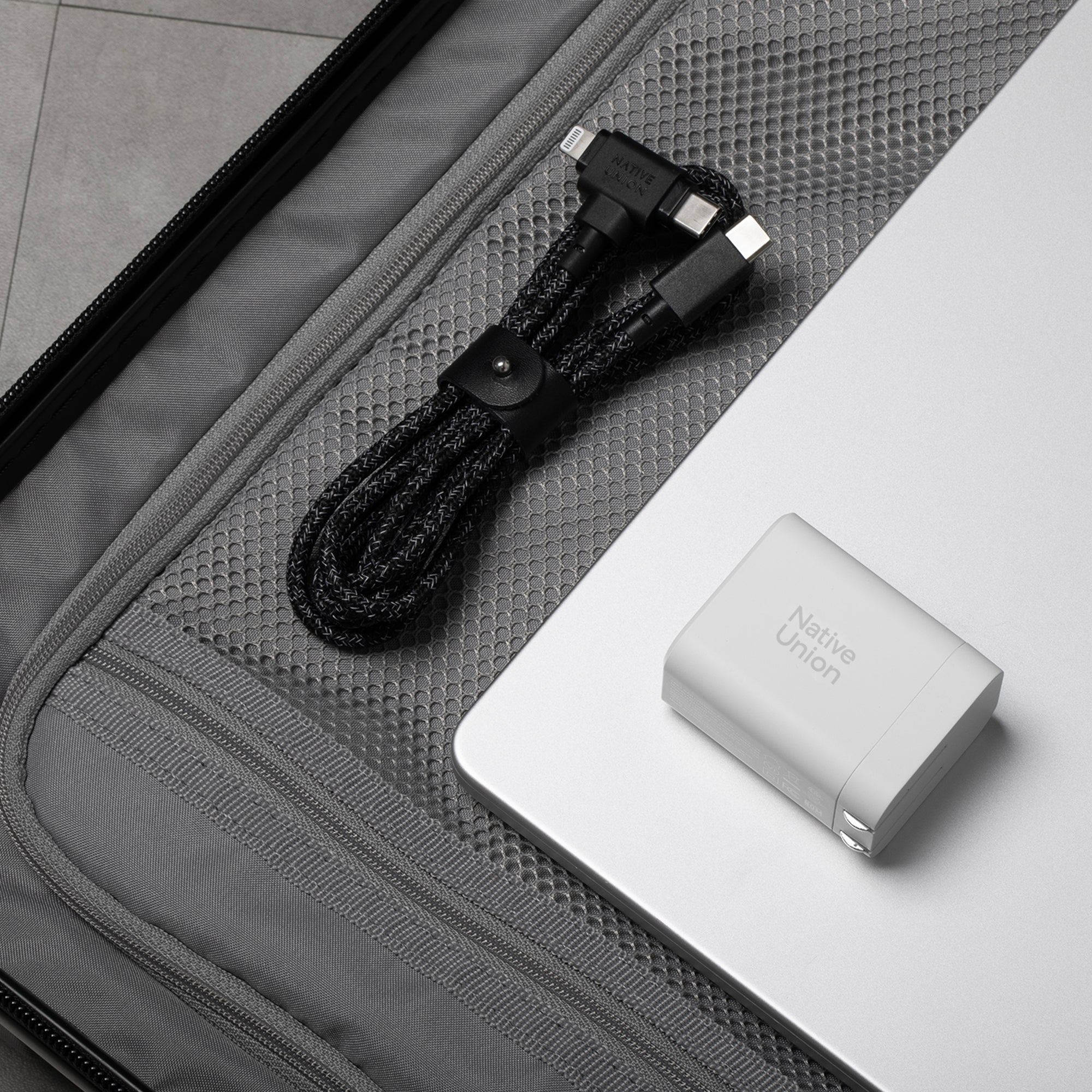 native-union-fast-gan-charger-pd-45w-chargeur-compact-usb-c-power-delivery image 6