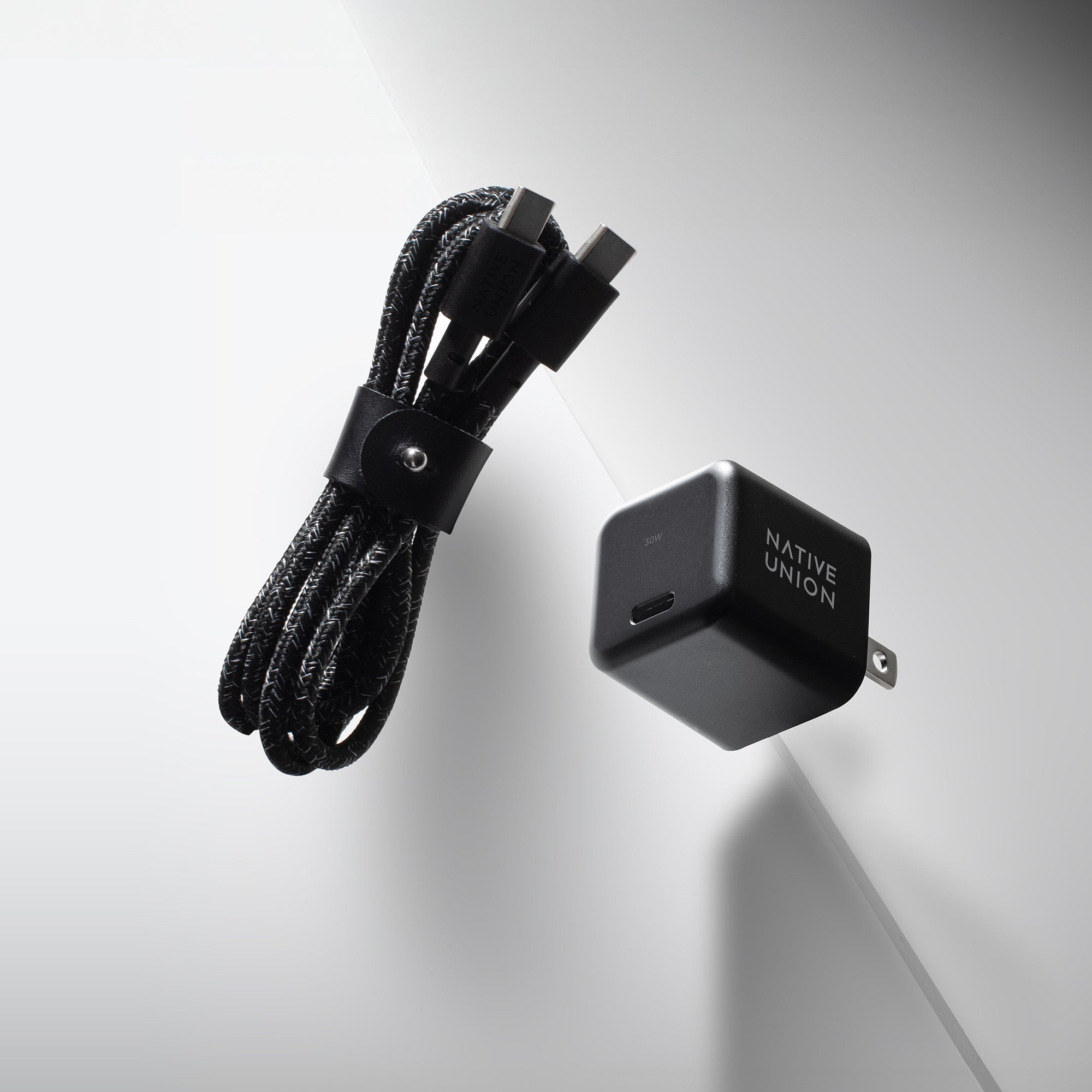 native-union-fast-gan-charger-pd-30w-avec-c-ble-usb-c-chargeur-compact-gan-power image 4