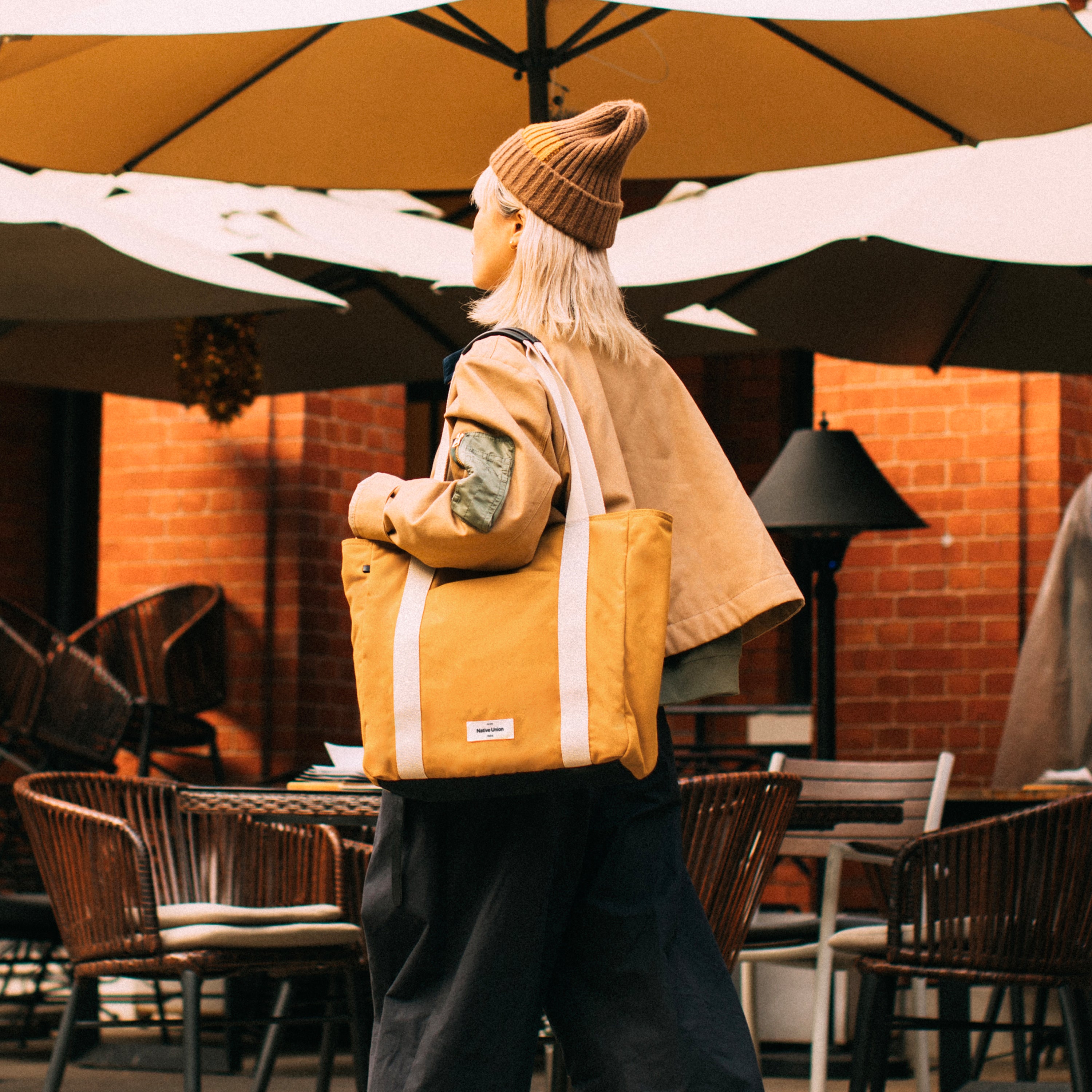 native-union-work-from-anywhere-tote-bag-pro-sac-cabas-de-travail-16l-en-polyest image 6