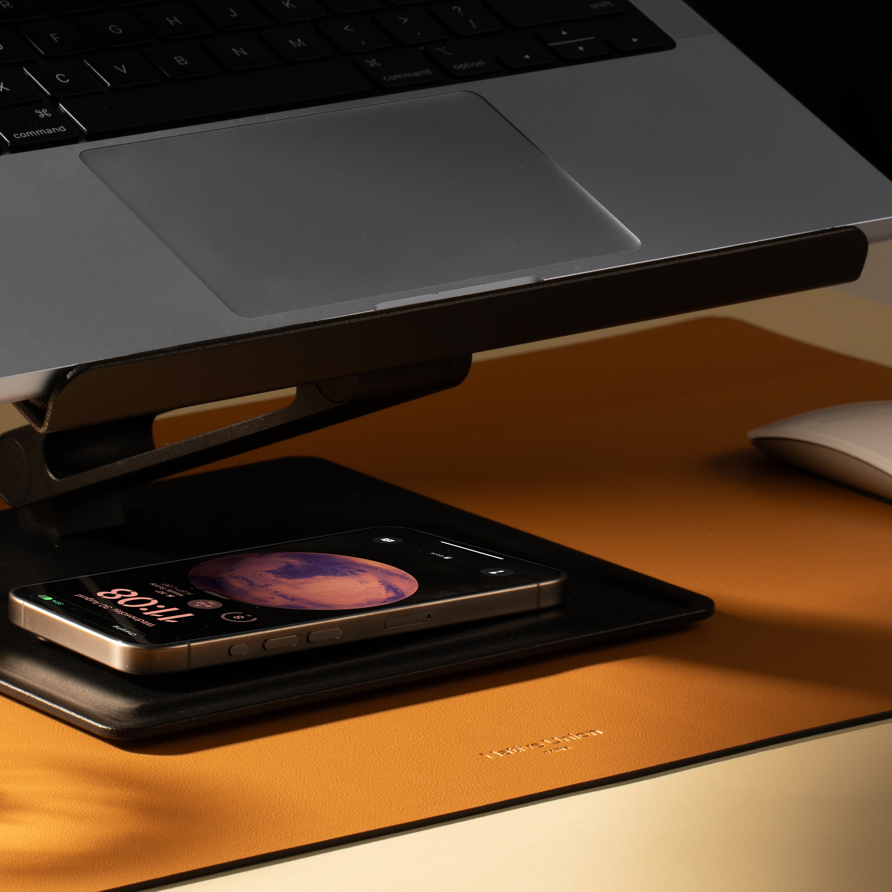 native-union-the-perfect-desk-set-support-ordinateur-portable-r-glable-tapis-de- image 3