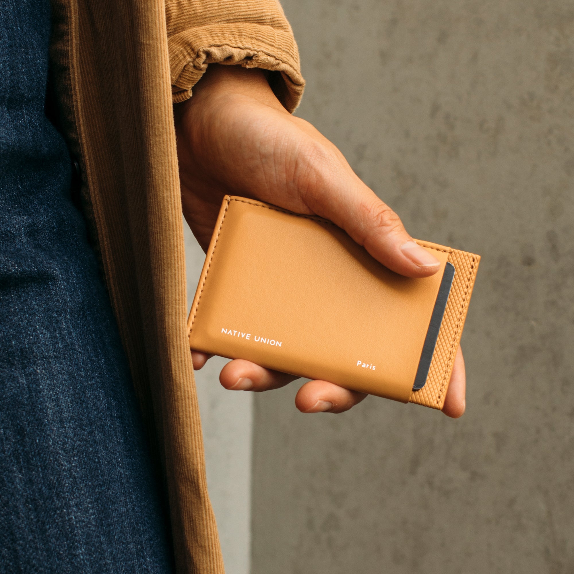 native-union-re-classic-card-holder-porte-cartes-en-yatay-v-g-tal-7-cartes-rfid- image 6