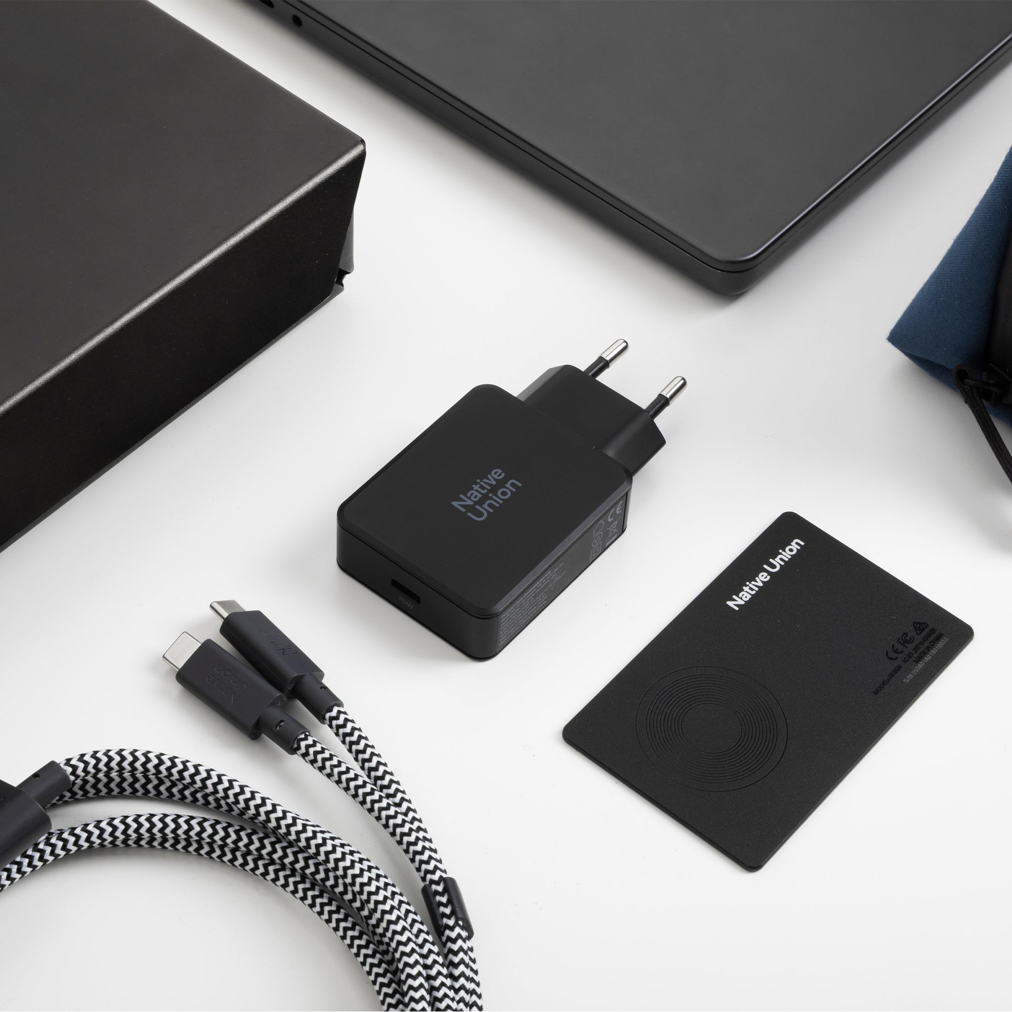 native-union-pocket-gan-charger-pd-70w-chargeur-usb-c-ultra-fin-70-w-power-deliv image 4