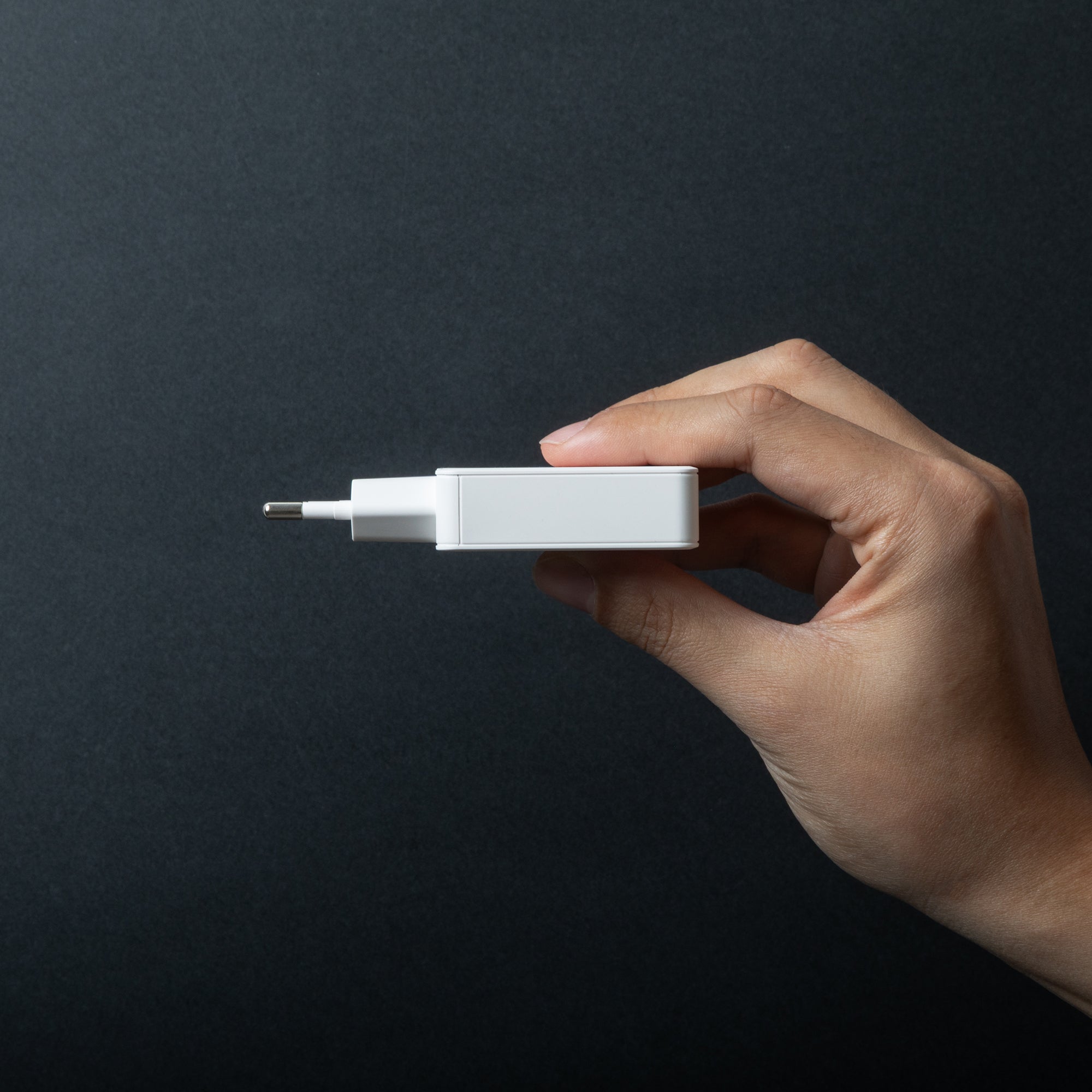 native-union-pocket-gan-charger-pd-70w-chargeur-usb-c-ultra-fin-70-w-power-deliv image 3
