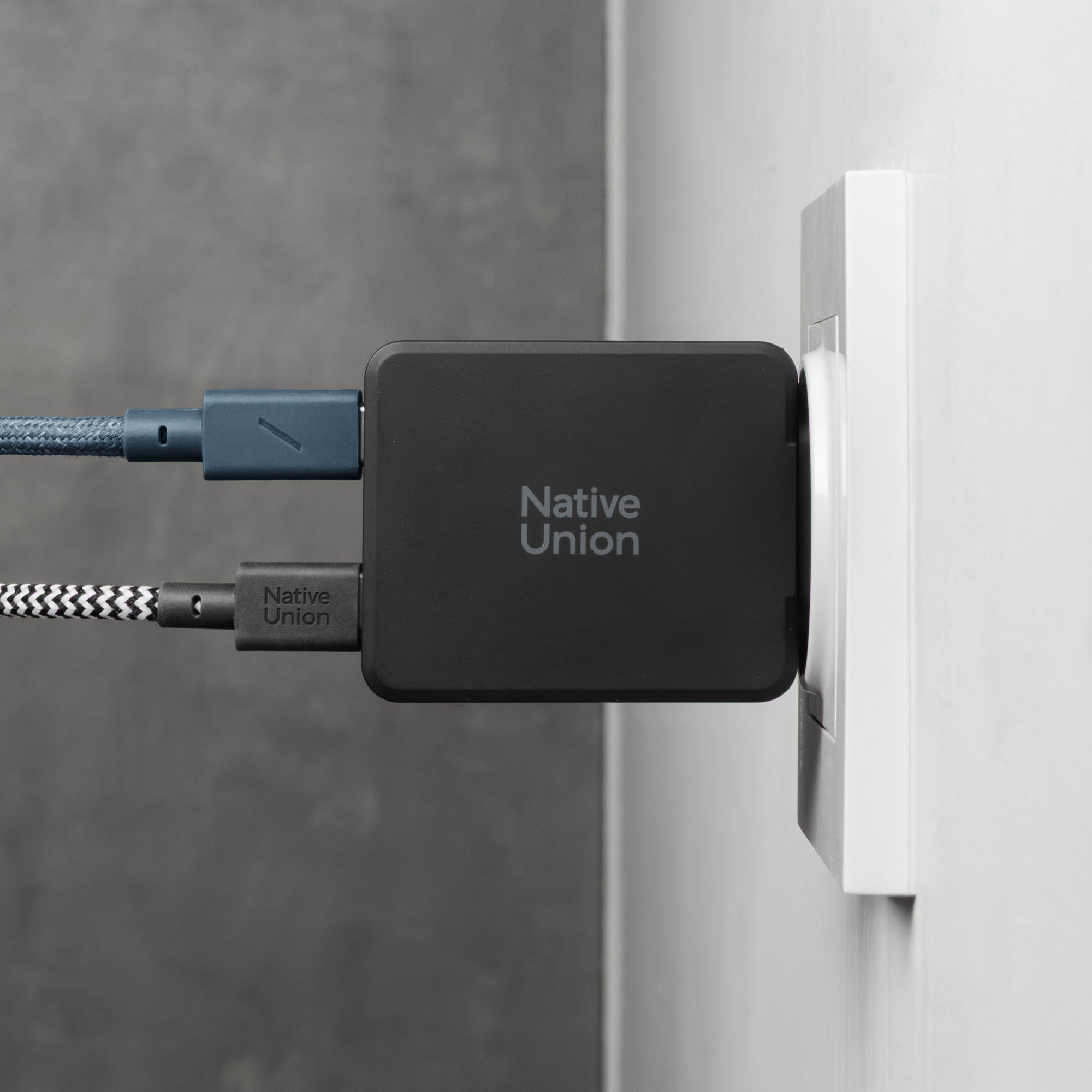 native-union-pocket-gan-charger-pd-65w-chargeur-ultra-fin-double-usb-c image 3
