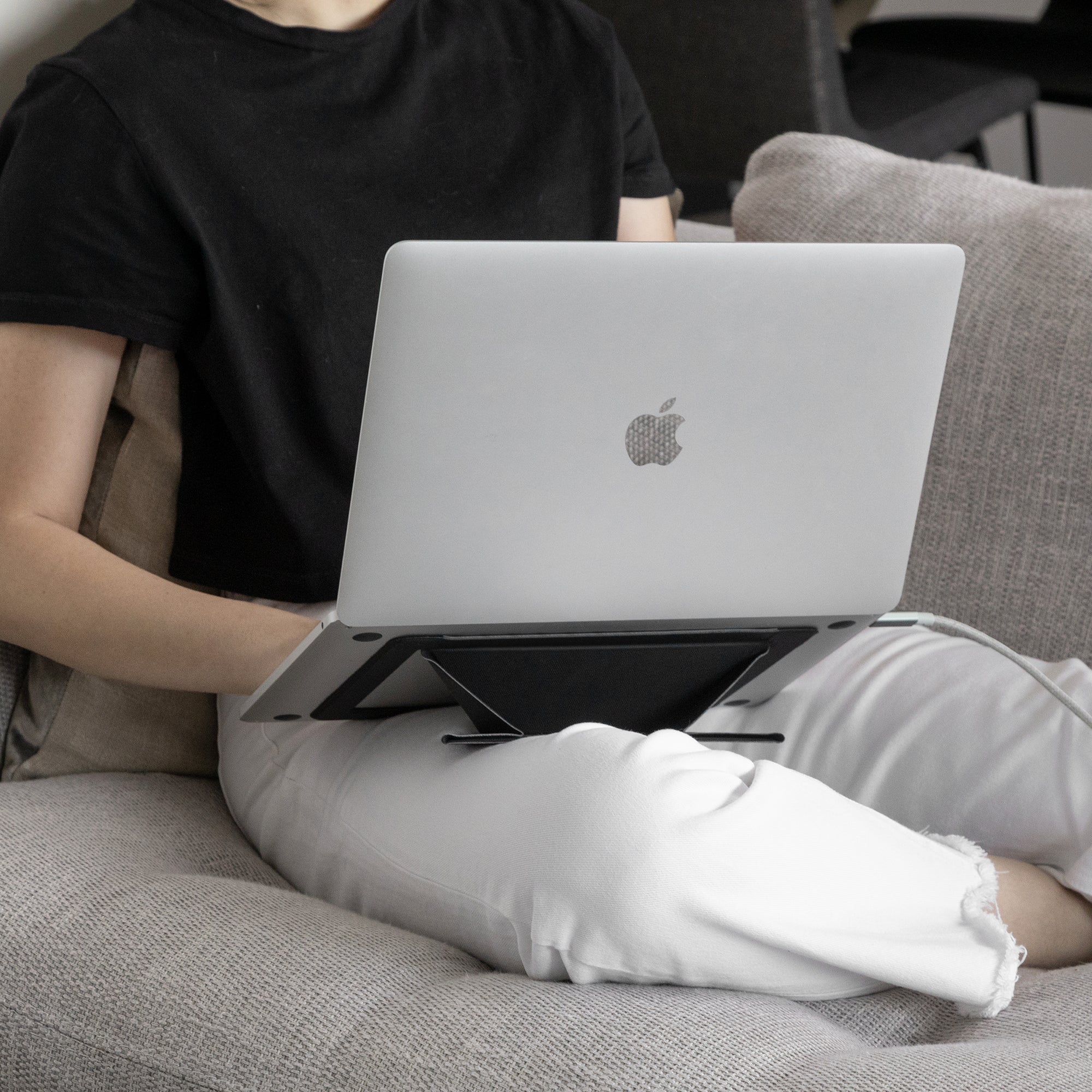 native-union-rise-laptop-stand-support-ordinateur-pliable-origami-ultra-fin-2-5- image 6