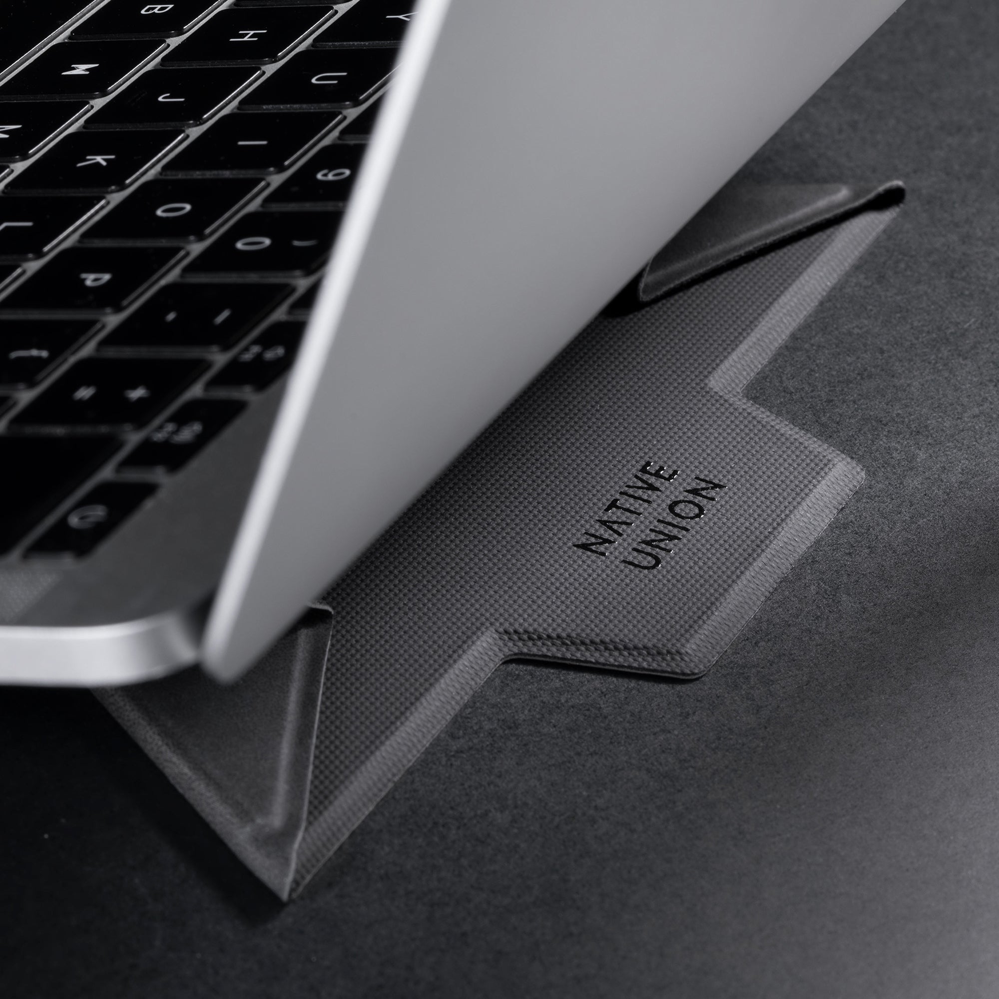 native-union-rise-laptop-stand-support-ordinateur-pliable-origami-ultra-fin-2-5- image 7
