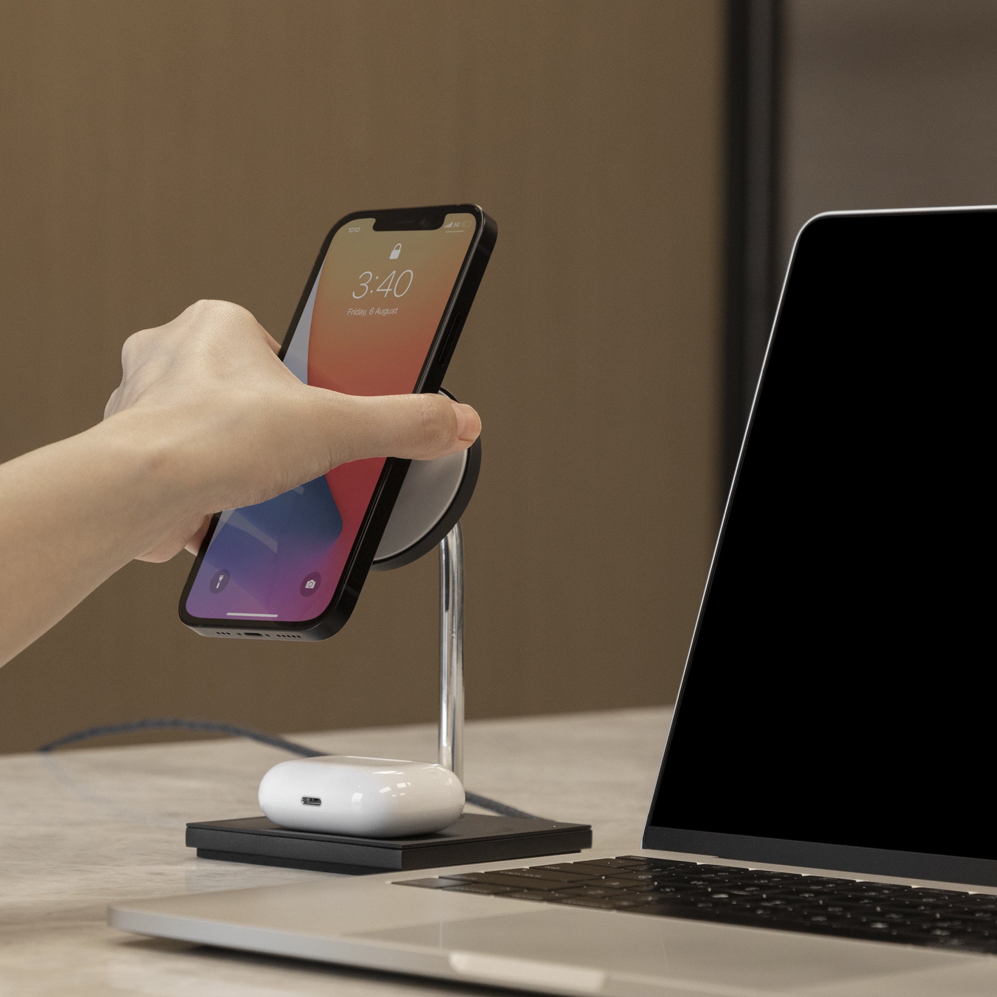 native-union-snap-2-in-1-magnetic-wireless-charger-chargeur-sans-fil-magsafe-iph image 3