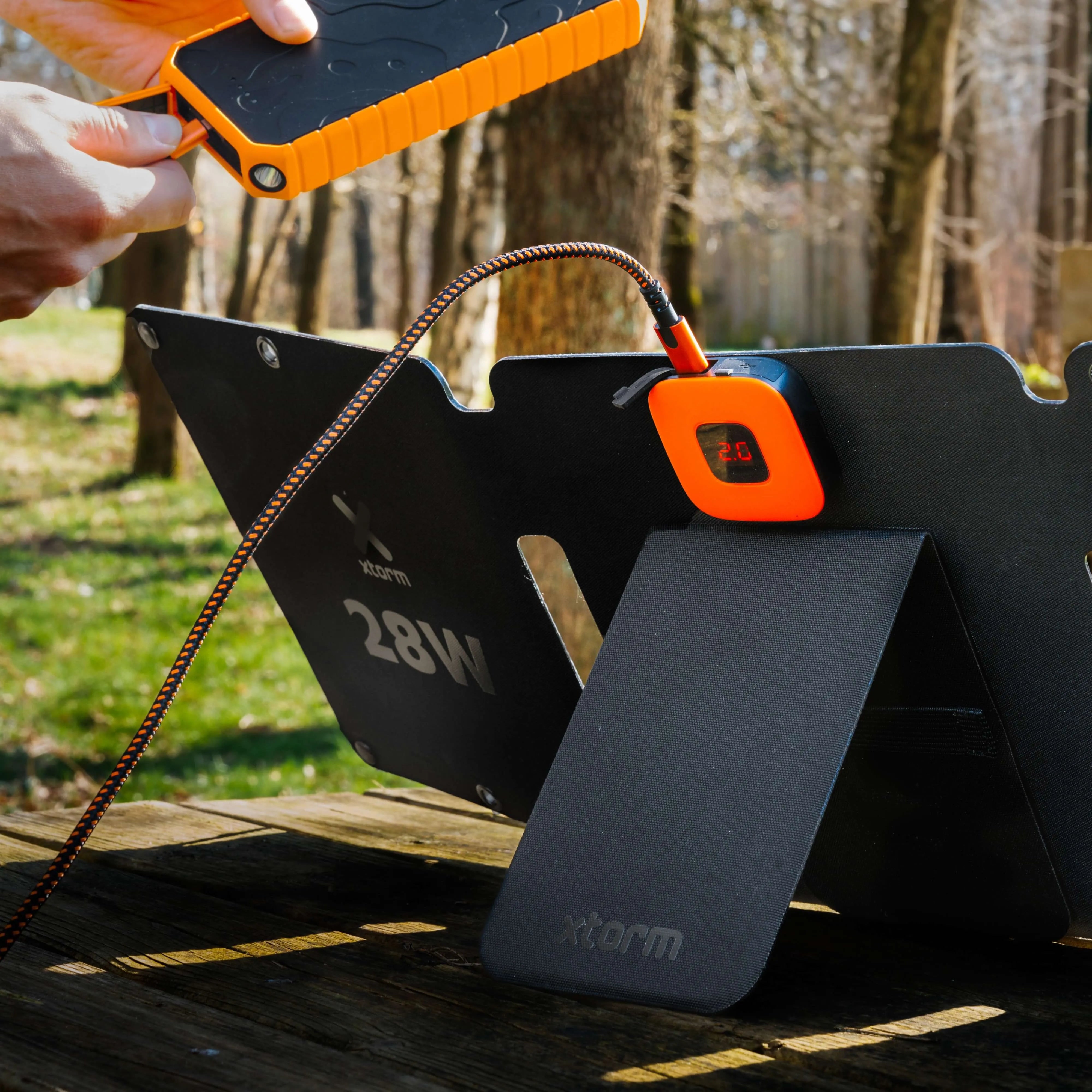 xtorm-solarbooster-28w-gen24-panneau-solaire-pliable-compact-avec-usb-a-et-usb-c image 6