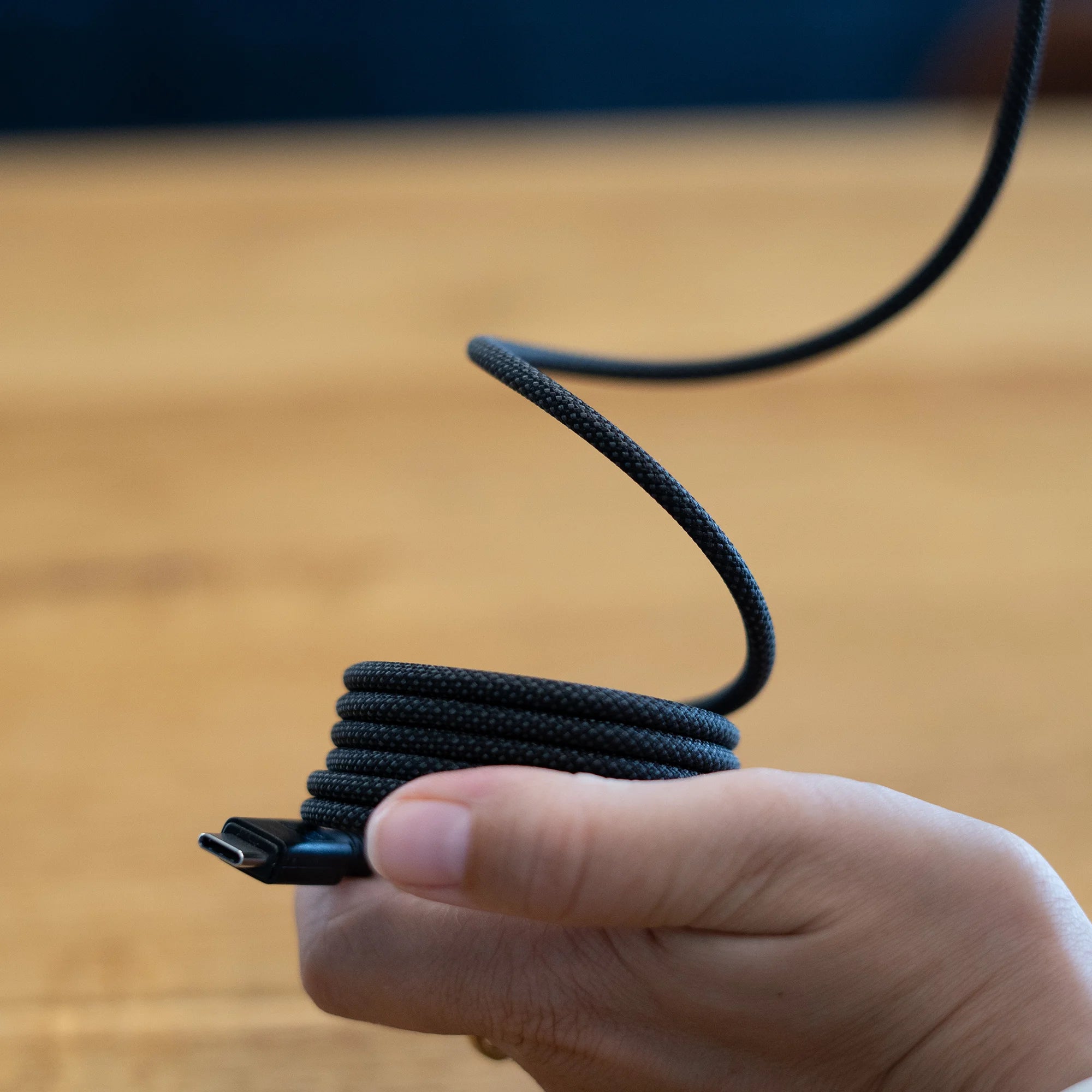 xtorm-travelpro-magnetic-c-ble-magn-tique-usb-c-pd-100w-1-m-noir-pour-laptop-et- image 5