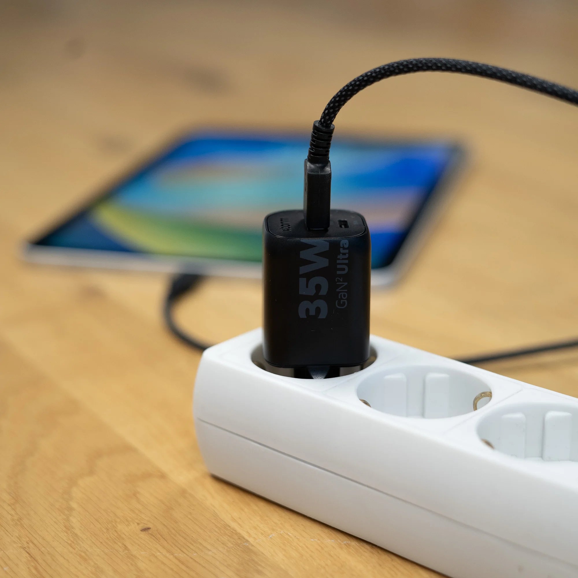 xtorm-gan2-ultra-35w-chargeur-mural-double-port-usb-c-usb-a-noir image 4