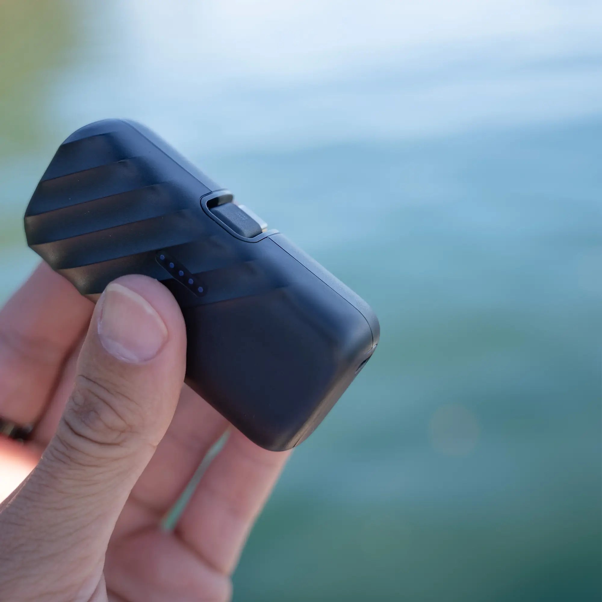 xtorm-go2-powershot-5000-mah-20-w-mini-power-bank-ultra-compacte-avec-connecteur image 7